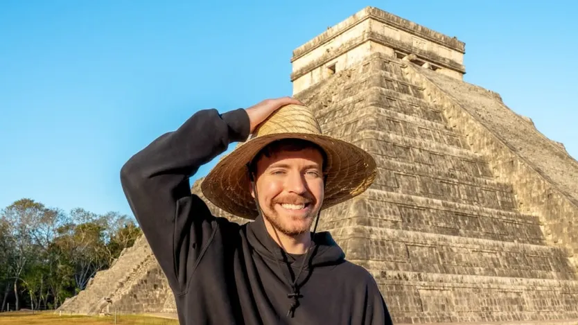 MrBeast graba video en las pirámides de México
